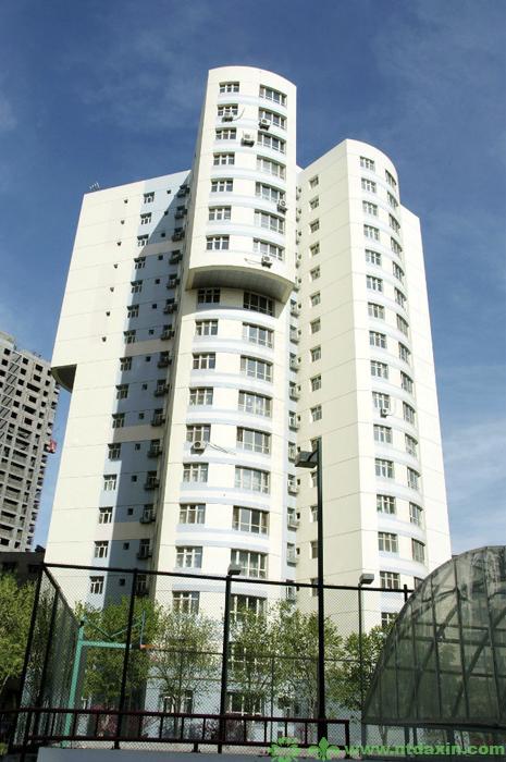 南門國際城F1高層住宅樓（新疆建筑工程天山獎、江蘇省省外“揚(yáng)子杯”）